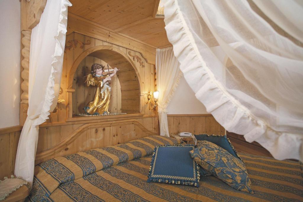 Hotel Colbricon Beauty & Relax San Martino Di Castrozza Room photo