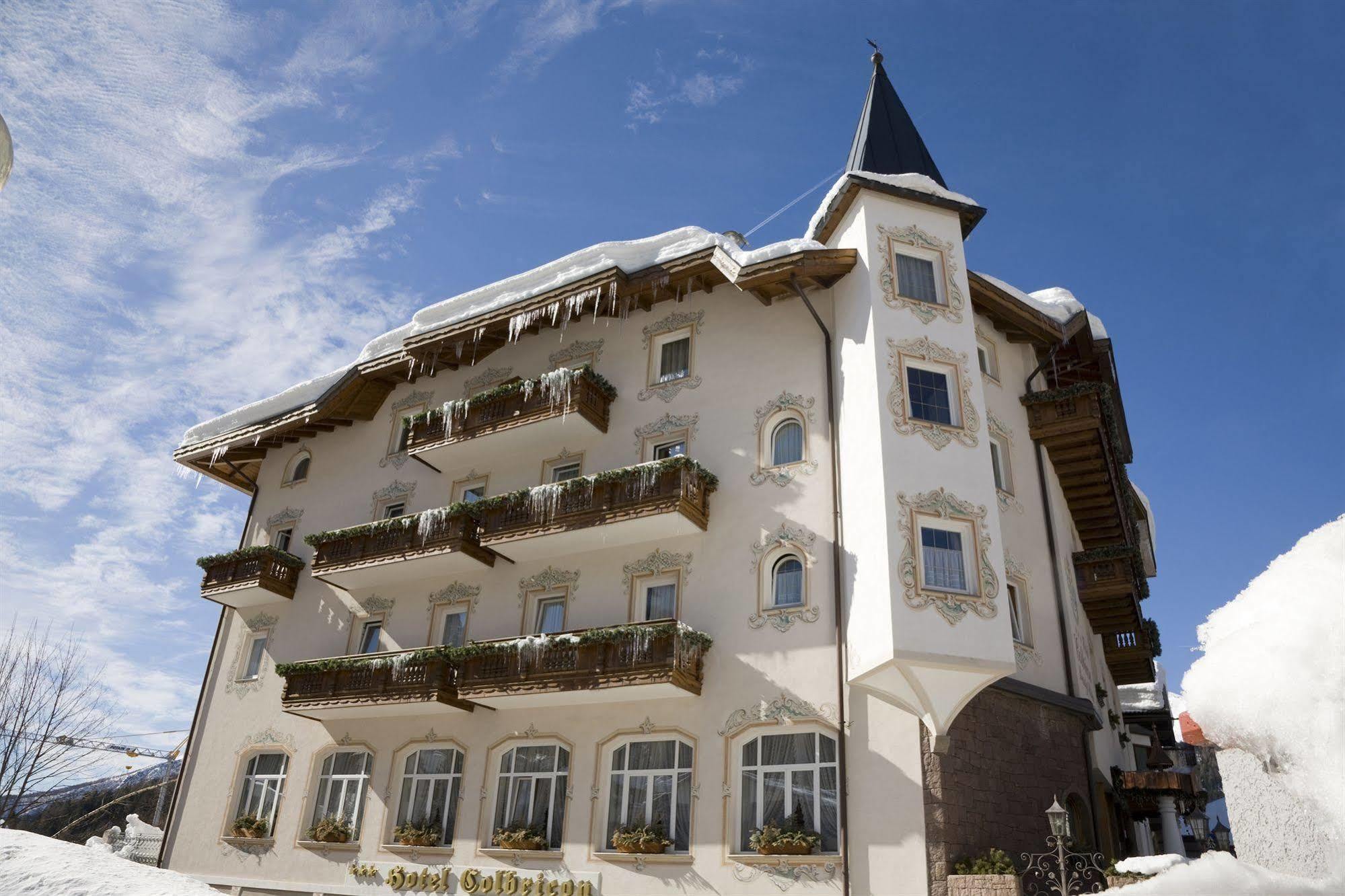 Hotel Colbricon Beauty & Relax San Martino Di Castrozza Exterior photo